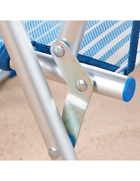 Chaise de plage basse pliante à rayures bleues avec accoudoir