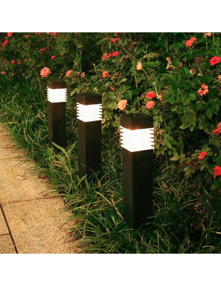 Pack 4 focos solares exterior luz LED blanca c/estaca para jardín